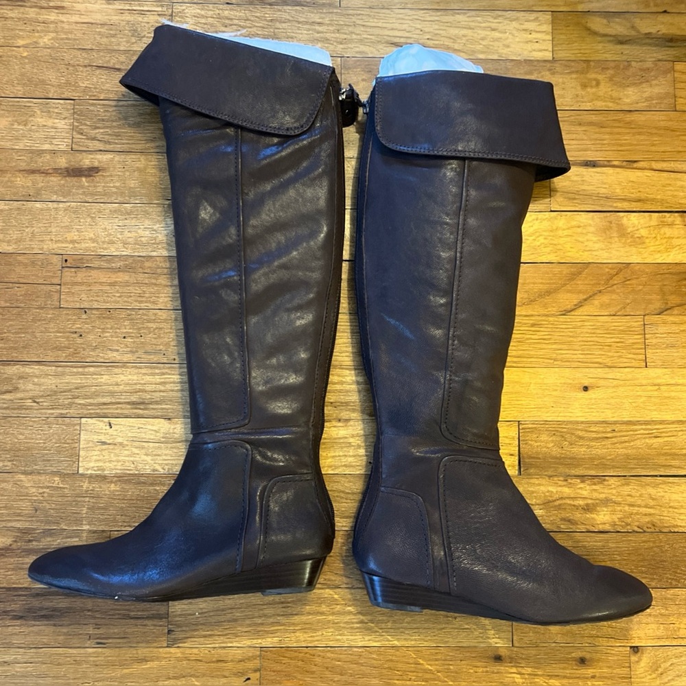 New! BCBG Maxazria Women's Boots- Celine - Knee High - Leather- Size 7.5 - Brown
